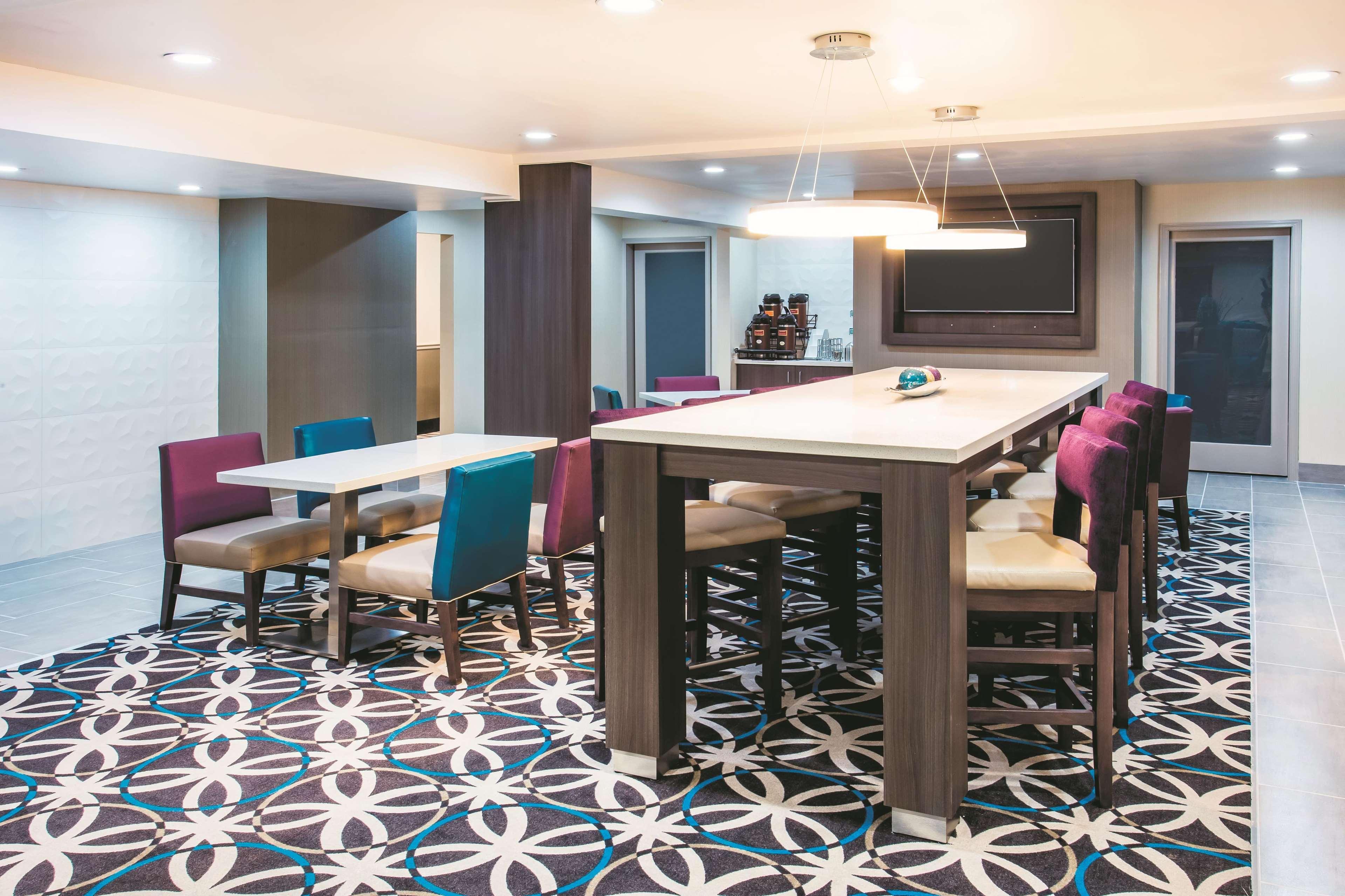 Hotel La Quinta By Wyndham Cincinnati Ne - Mason