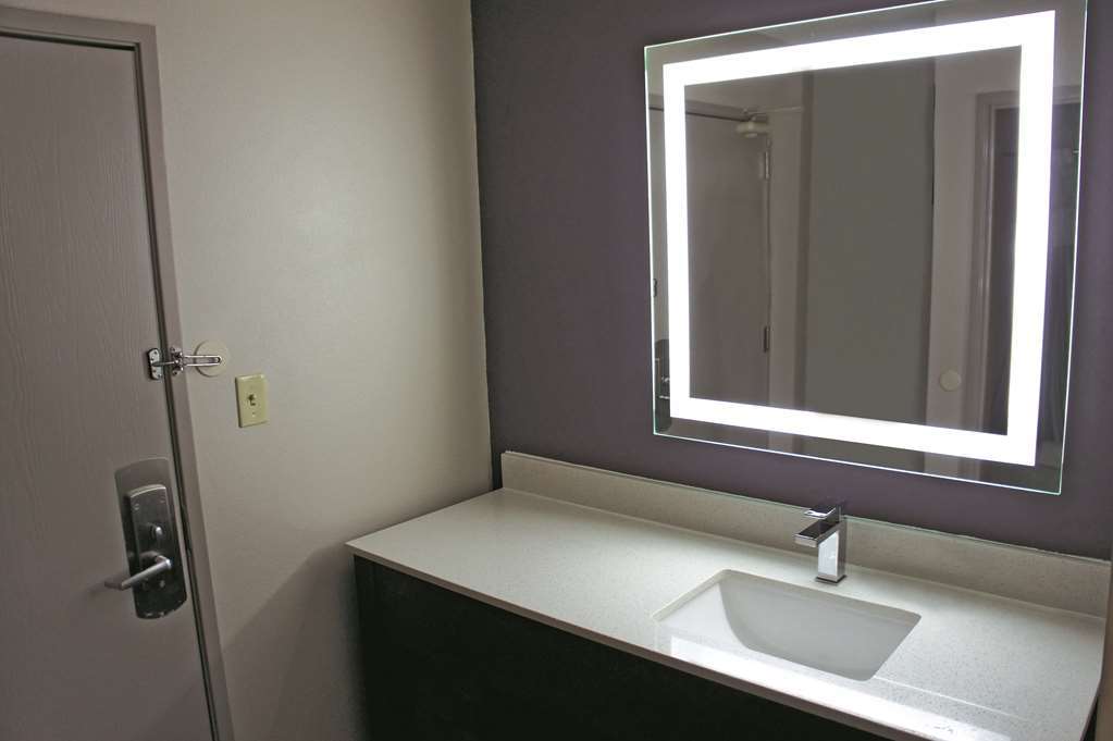 La Quinta By Wyndham Cincinnati Ne - Hotel 3*
